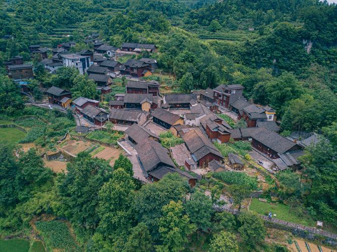 湘西吉首天气预报,湘西吉首天气预报一周7天-第5张图片-巾百福 湘西吉首天气预报,湘西吉首天气预报一周7天-第5张图片-巾百福