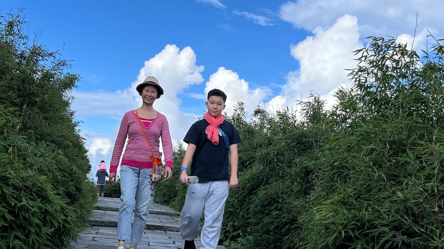 神农架天气穿衣建议?神农架天气查询?-第5张图片-巾百福 神农架天气穿衣建议?神农架天气查询?-第5张图片-巾百福
