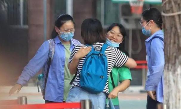 尾号限行有什么用意？限行尾号啥意思？-第1张图片-巾百福